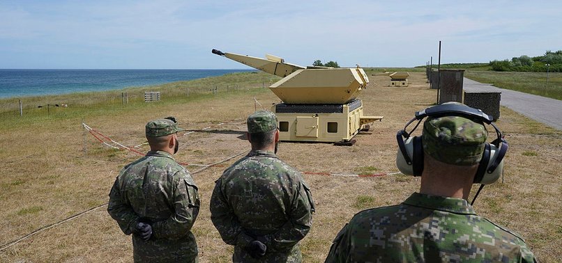 GERMANY TRAINS SLOVAKIAN SOLDIERS ON MANTIS ANTI-AIRCRAFT SYSTEM