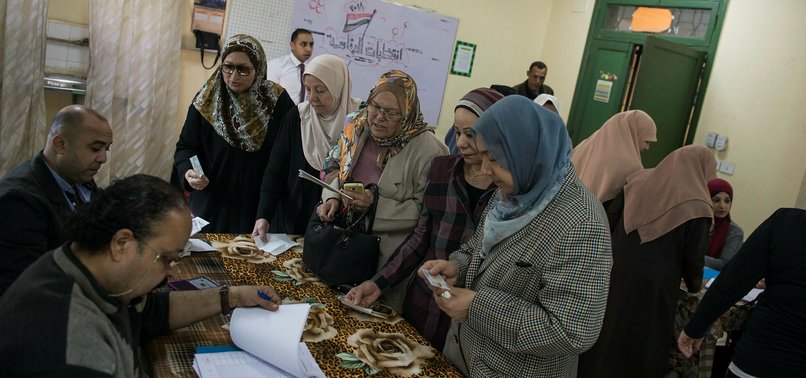EGYPTIANS BEGIN VOTING IN CONTEST SET TO HAND SISI SECOND TERM