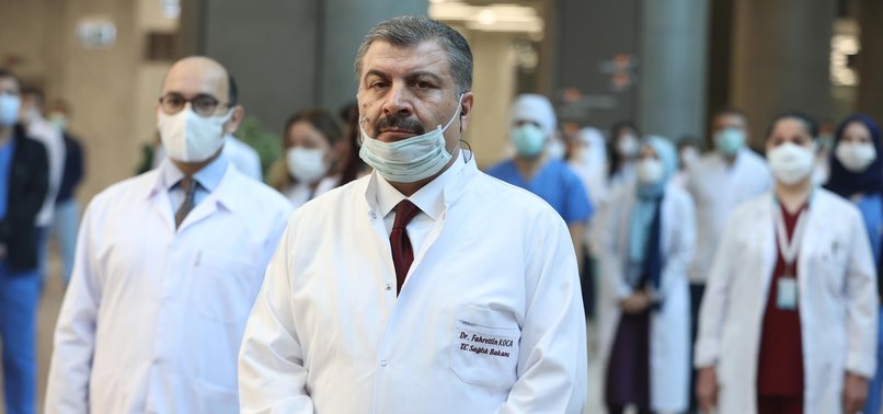 TURKEYS DAILY NOVEL CORONAVIRUS CASES FALL BELOW 1,000 - HEALTH MINISTER