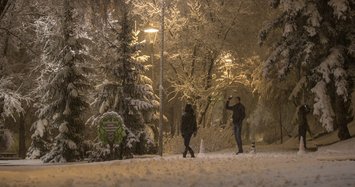 Heavy snowfall shuts schools in 19 Turkish provinces, disrupts road traffic