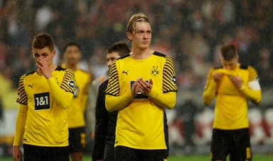 Brandt double gives Borussia Dortmund 2-0 win at Stuttgart