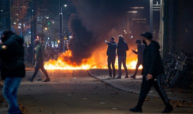 Rotterdam mayor slams violent COVID-19 protests, scores arrested