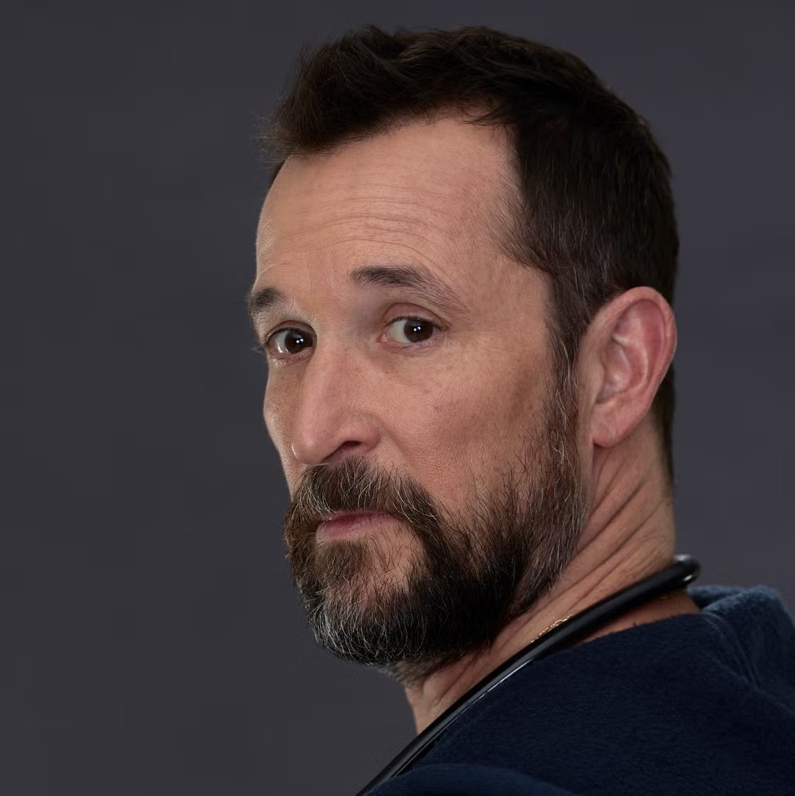 NOAH WYLE BİRAZ ANLAYIŞ İSTİYOR