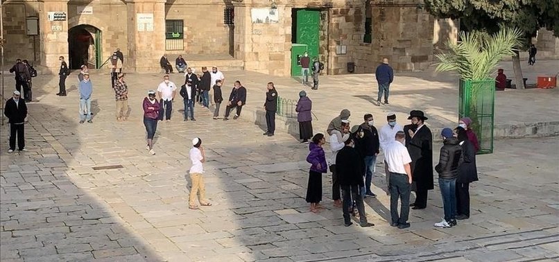 ARAB TEENAGER INJURED IN STABBING BY JEWISH MOB IN JERUSALEM