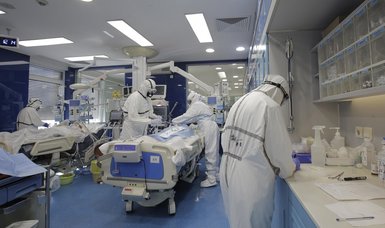 Dutch hospitals postpone chemotherapy, organ transplants due to COVID-19 surge