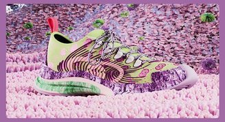 Guccinin Run Sneakerına Mermer ve Çiçek makyajı