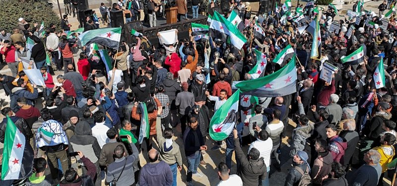 Massive protests in Syria show support for security forces against Assad regime loyalists