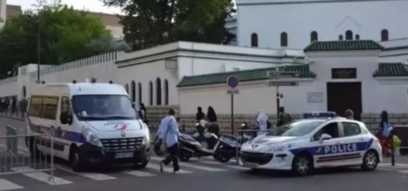 Cherbourg mosque vandalized with pig head graffiti in northwestern France