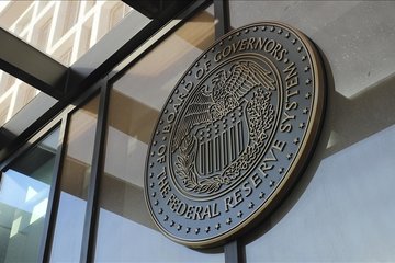 New York Fed Raporu: İşletmeler Yüksek Tarifeleri Müşterilere Yansıttı