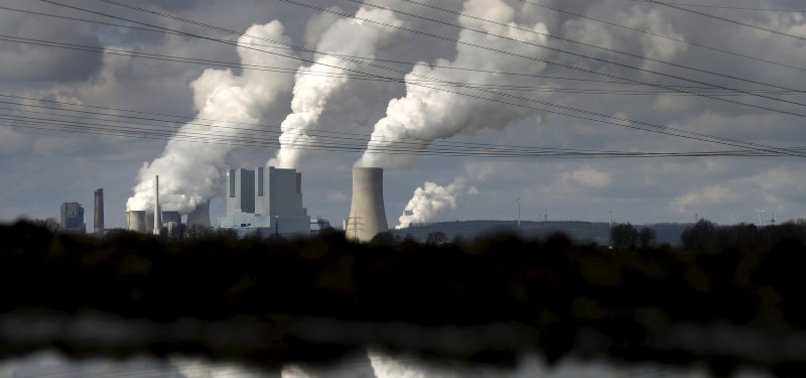 POLAND PLANS TO SET END DATE FOR COAL POWER