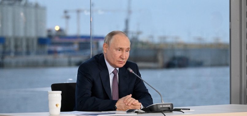 PUTIN LAUNCHES MAJOR ARCTIC LIQUIFIED NATURAL GAS PROJECT