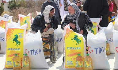 Türkiye gives Ramadan food packages to 400 Afghan families