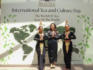 II. Beta Uluslararası Çay ve Kültürü Günü Resepsiyonu Beta Yeni Han’da kutlandı Arjantin’den Çin’e, Sri Lanka’dan Kenya’ya… çayın evrensel dili Beta Yeni Han’da yaşatılıyor Dünya Çay Günü’nde, dünya çayları Beta Yeni Han’da buluştu!