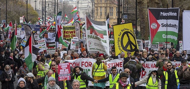 Thousands of pro-Palestinians take to London streets to protest Trump's Gaza takeover plan