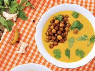 Çıtır Nohutlu Bal Kabağı Çorbası