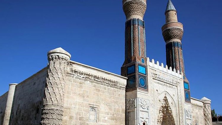 Tarihi ’mavi medrese’ müzeye dönüştürülecek