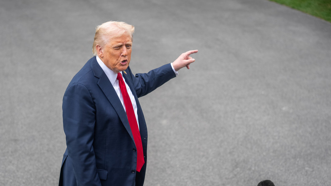 TRUMP: ÇİN İLE TİCARET SAVAŞINDAYIZ