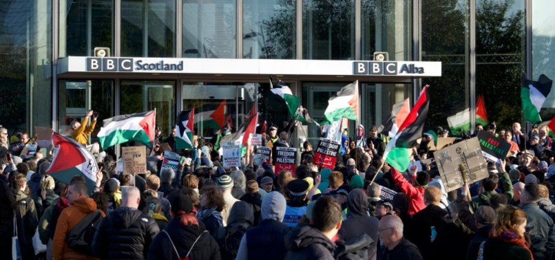 BBC HEADQUARTERS SPRAYED WITH RED PAINT AMID MASSIVE PRO-PALESTINE RALLY IN LONDON