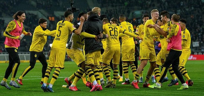 Dortmund Move Into Second Spot With 2 1 Win At Gladbach Anews