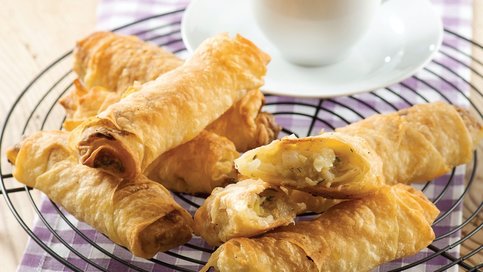 Pırasalı Peynirli Börek