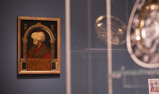 London’s famous museum displays Ottoman sultan’s portrait