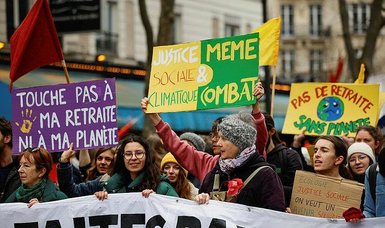 France's young people stand up against higher retirement age