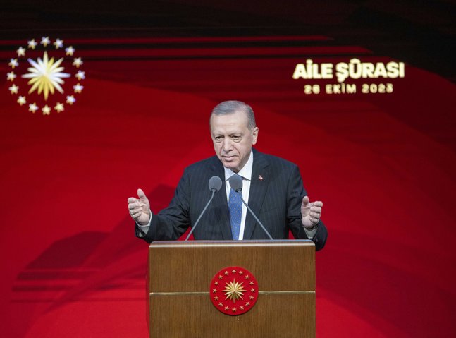 Erdoğan calls on international community to urgently take action to prevent Israeli massacres in Gaza Strip