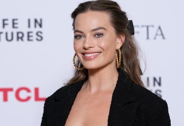 Margot Robbie Chanelden Vazgeçemiyor