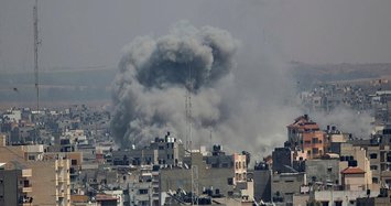 Fresh Israeli air strikes hit southern, central Gaza