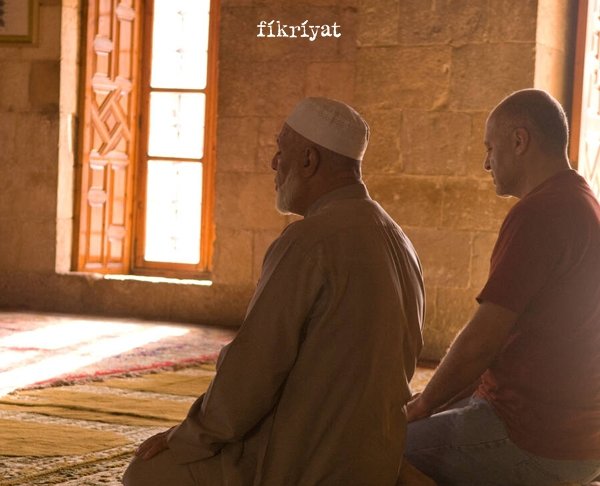 Mevlid kandili namazı: Mevlid kandili namazı nasıl kılınır?