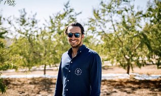 Yeni nesil çiftçi; Bademlerin Efendisi…