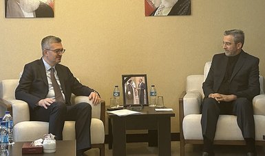 Türkiye, Iran discuss bilateral relations in Tehran