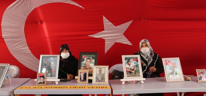 KURDISH FAMILIES CONTINUE ANTI-PKK SIT-IN ON 338TH DAY