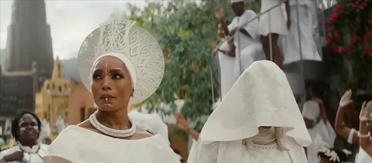 Batı sinemasında siyahilerin mitolojik beyaz karakterleri temsili yeni bir ırkçılık olarak niteleniyor