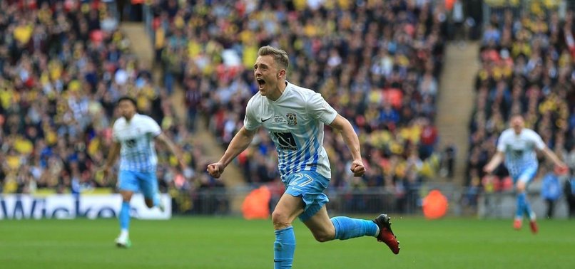 LEICESTER SIGN WELSH STRIKER THOMAS FROM COVENTRY
