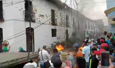 Car bomb wounds 19 in town in western Colombia