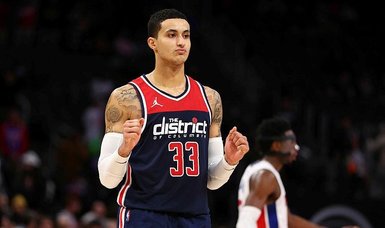 Wizards' Kuzma fined $15,000 for flashing middle finger at fan