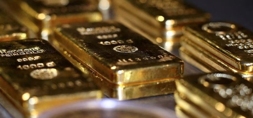 GOLD RISES TO 1-YEAR HIGH AS DEMAND FOR SAFE ASSETS GROWS