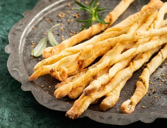 Patatesli Peynirli Çubuklar
