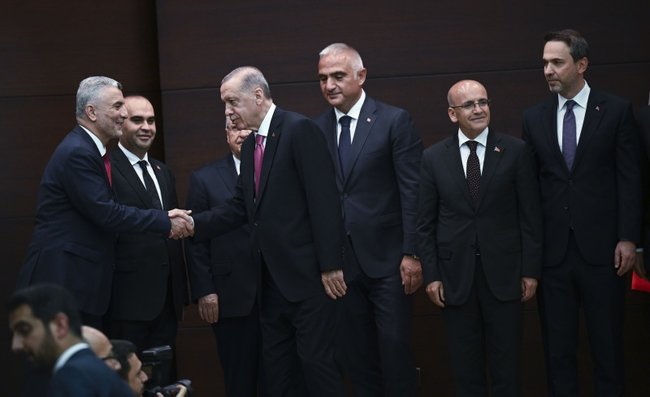 yeni-kabinenin-ekonomi-kurmaylari-belli-oldu-1685864909469.jpg