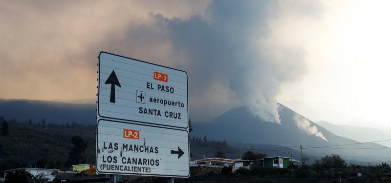 Spain's La Palma lifts lockdown imposed after volcano soured air quality