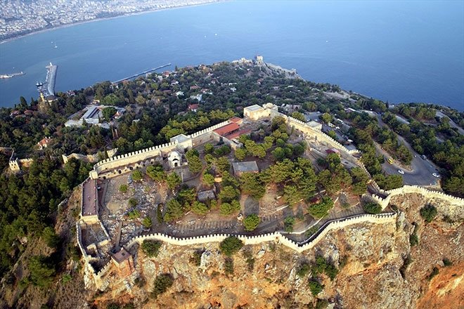 Kadim tarihiyle Alanya Kalesi
