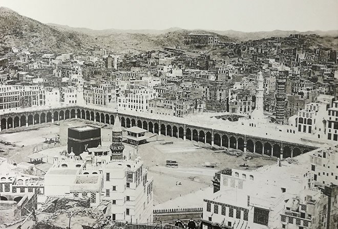 İLK HALİFENİN DESTEKÇİSİYDİ