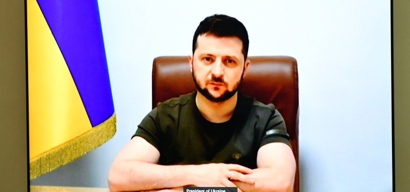 Ukrainian president says retreating Russian troops are leaving mines