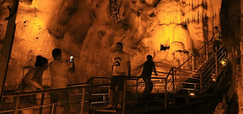 INCIRLIIN CAVE PROVING POPULAR AMONG TOURISTS IN SOUTHWESTERN TURKEY
