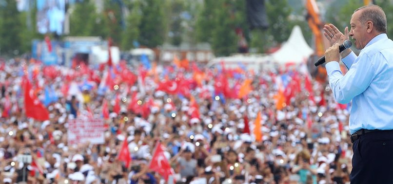 ERDOĞAN, AK PARTY DRAW HUGE CROWD IN ISTANBUL, A KEY ELECTION BATTLEGROUND
