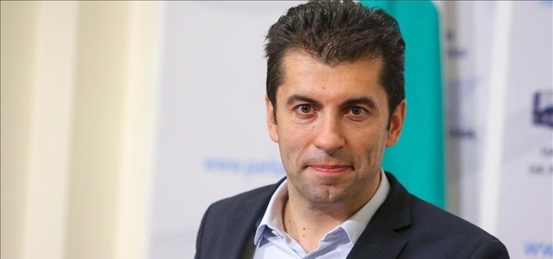 BULGARIAN PREMIER ASKS PUBLIC TO DONATE MONTHS SALARY TO UKRAINE