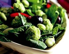 İç Baklalı Ispanak Salatası