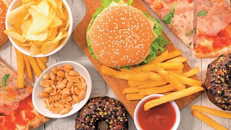 Obezite erken ergenliğe neden olabiliyor