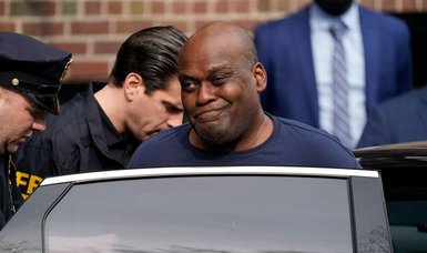 Man who shot NY City subway riders to plead guilty